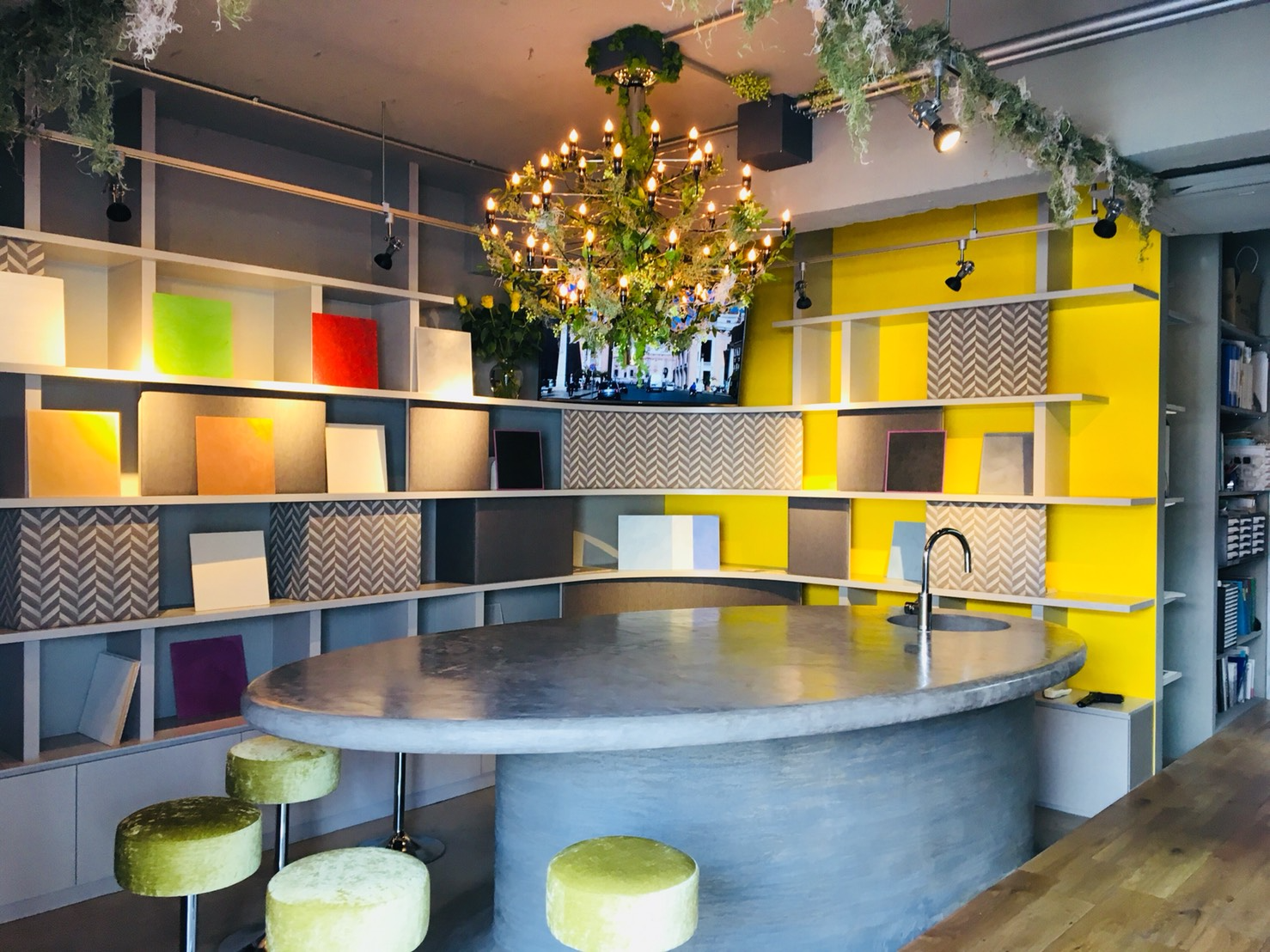 Color Japan株式会社 本社の正社員 その他の求人情報イメージ2