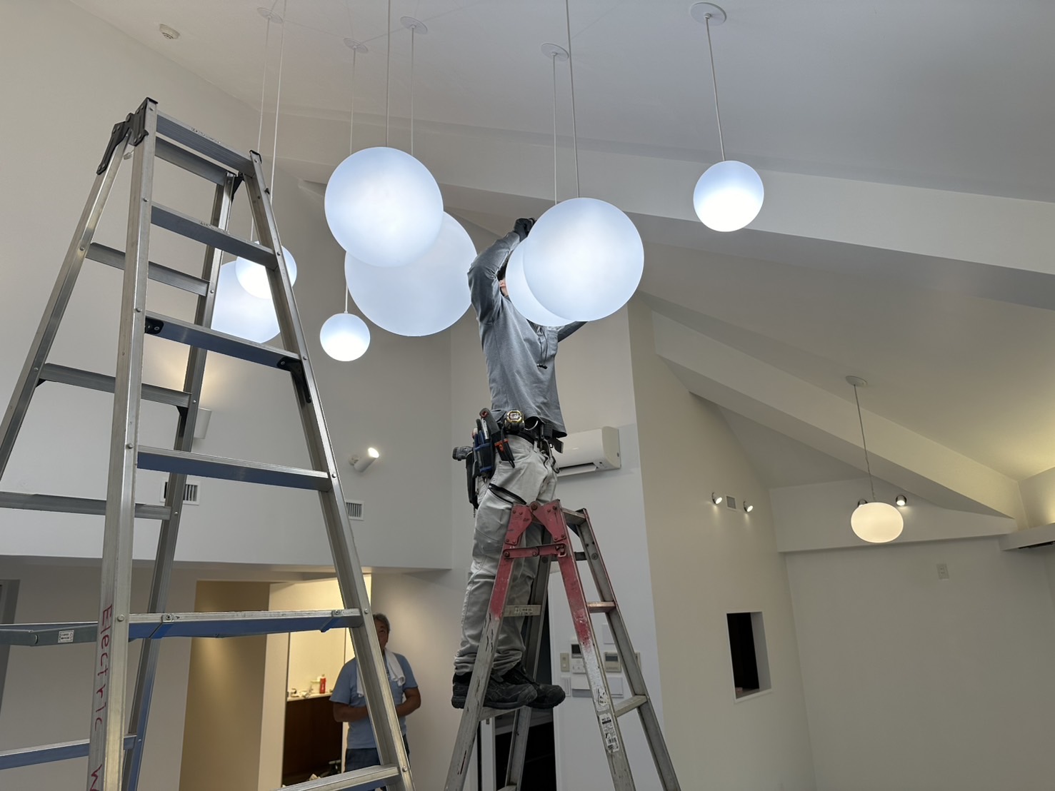 Color Japan株式会社 本社の正社員 電気工事士の求人情報イメージ1